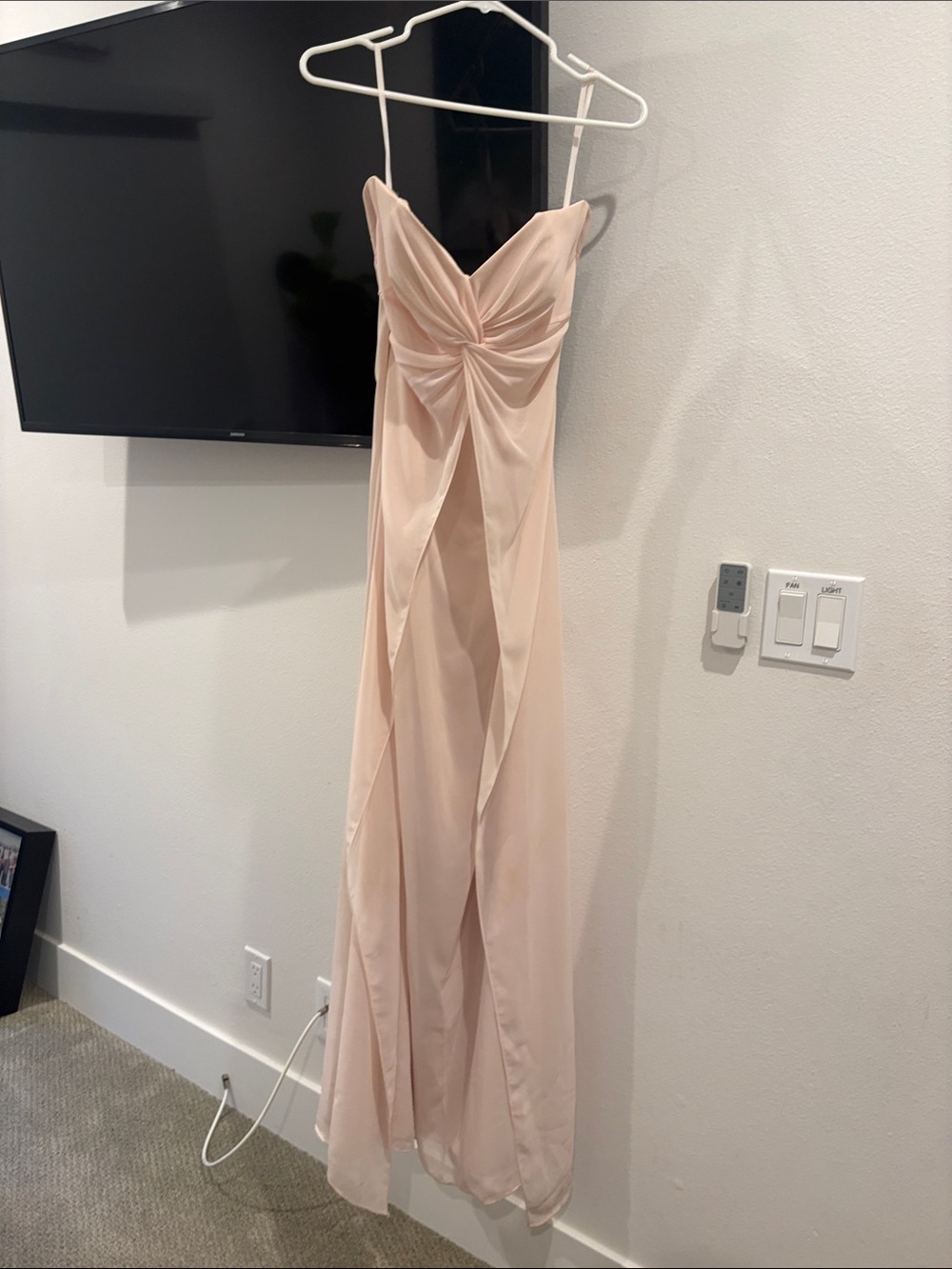 Light pink symphony of Venus and Bella size 8  worn one